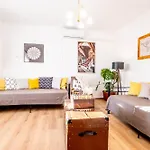 House Bozica With Sauna & Heated Pool טריבאלי