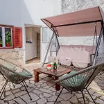House Bozica With Sauna & Heated Pool וילה