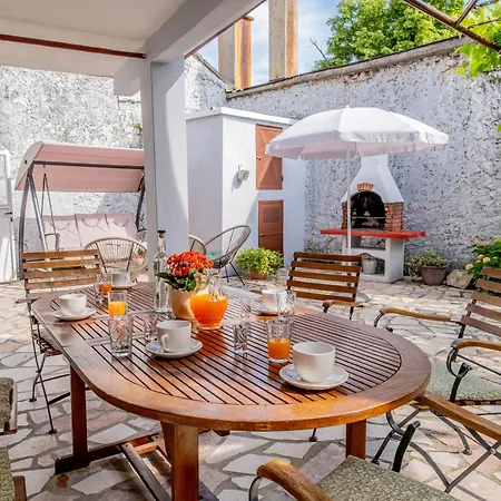 House Bozica With Sauna & Heated Pool