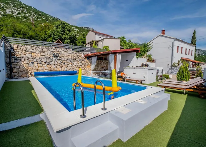 House Bozica With Sauna & Heated Pool *