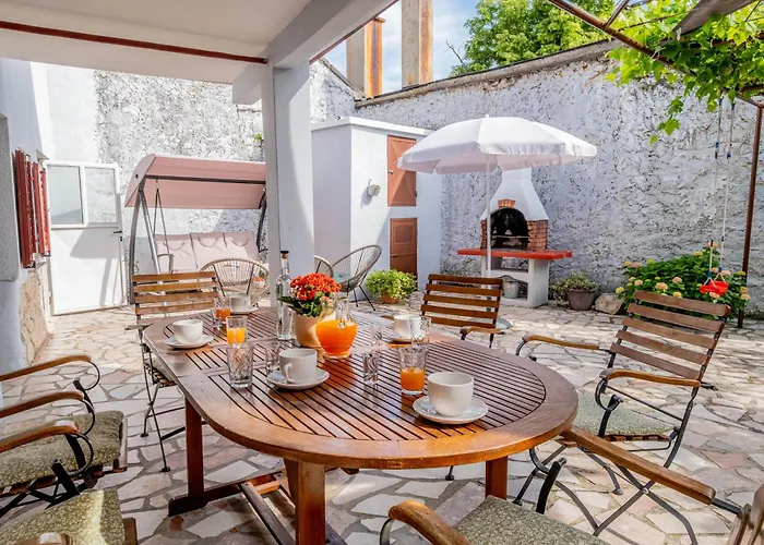 House Bozica With Sauna & Heated Pool