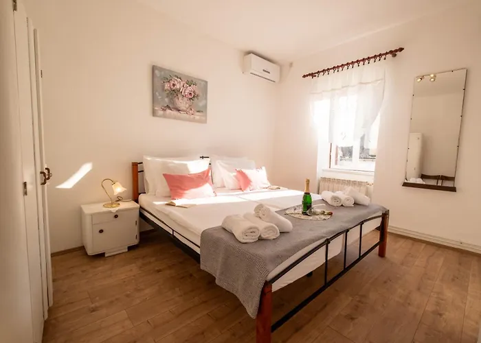 House Bozica With Sauna & Heated Pool Villa