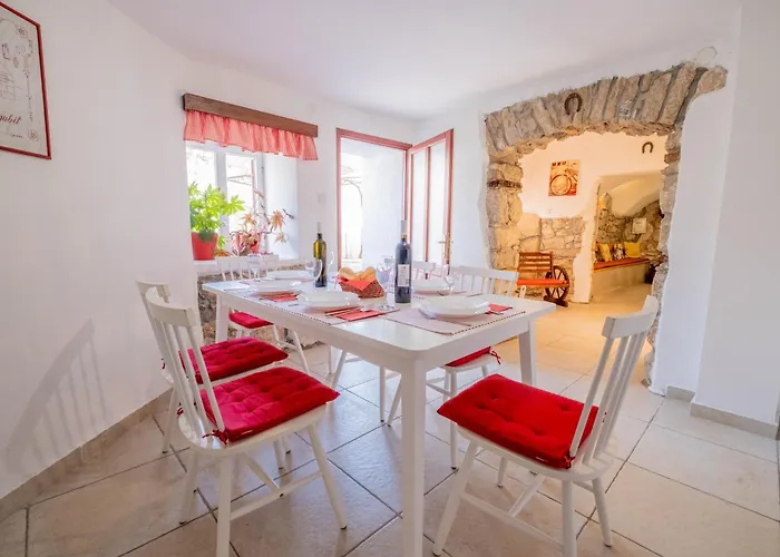 House Bozica With Sauna & Heated Pool Villa *