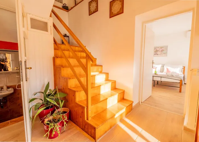 House Bozica With Sauna & Heated Pool Villa *